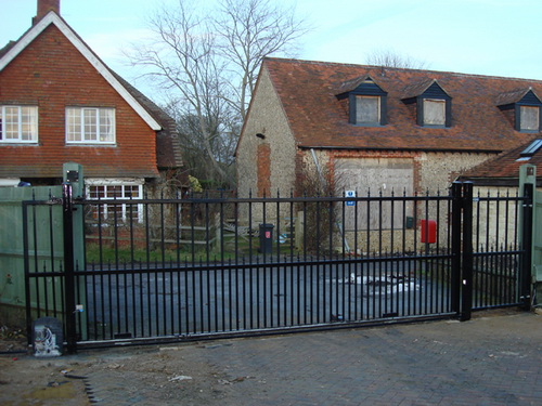 Onsite installation and painting of electic sliding gate